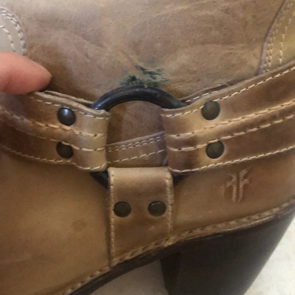 Gorgeous Frye Harness boots in Camel SZ 7 - Picture 7 of 9